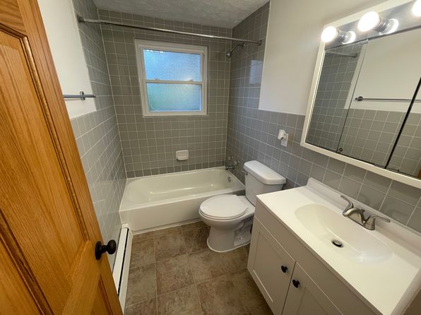 122 N 5th St #2, Middletown, IN 47356