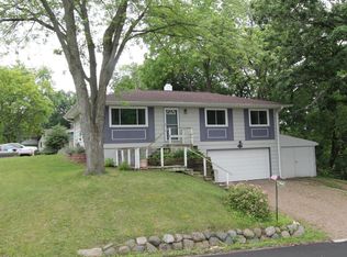 29941 Greenleaf Dr, Burlington, WI 53105