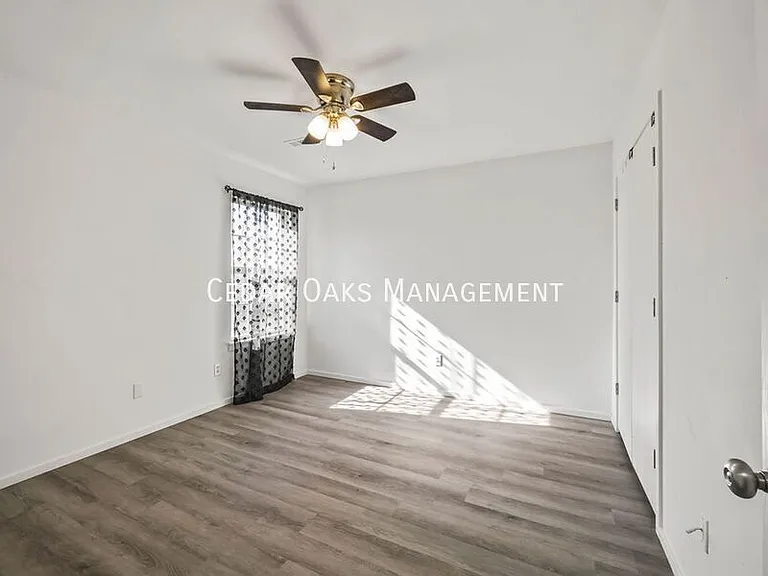 1290 Dove Loop #B — Photo 15