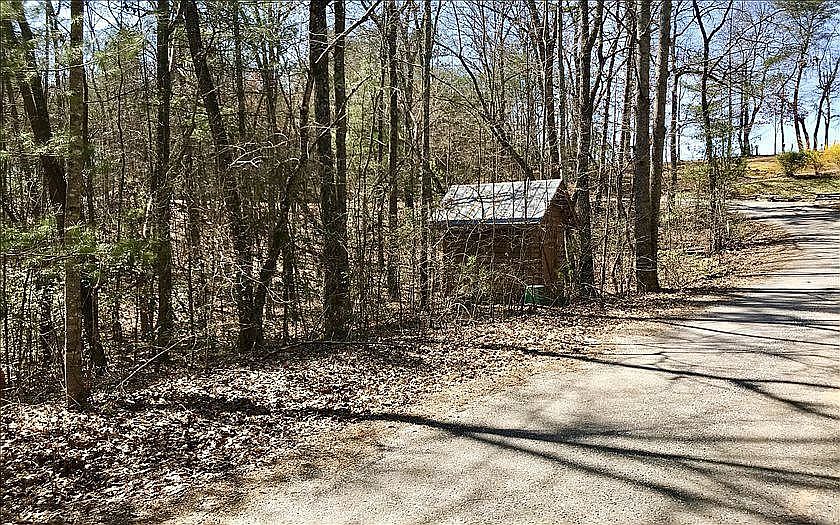 1st image of Rizzitello Ln