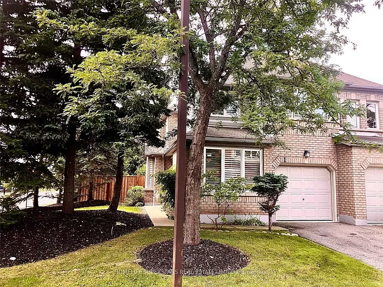 2555 Thomas St #1 — Photo 4