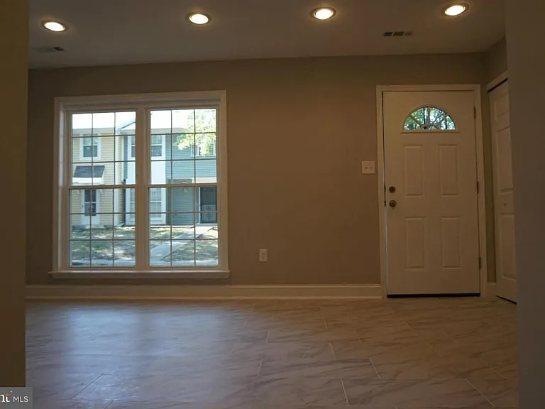 4385 Eagle Ct — Photo 2