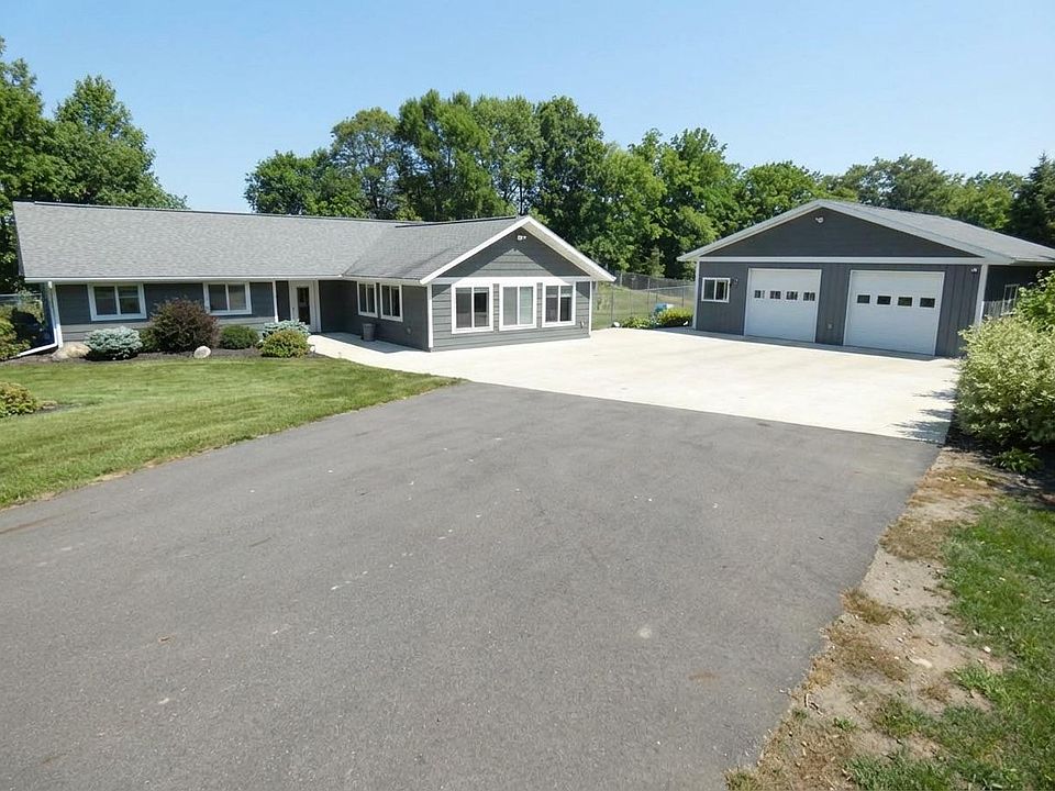 1st image of 42441 Matson Point Rd