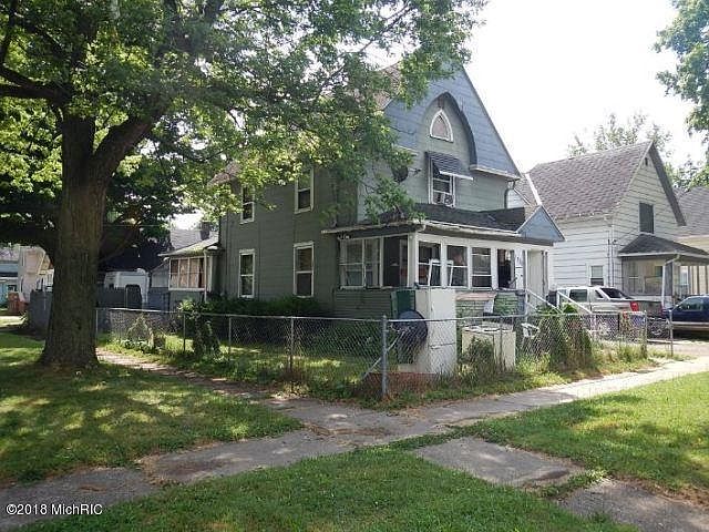 2nd image of 1201 James St