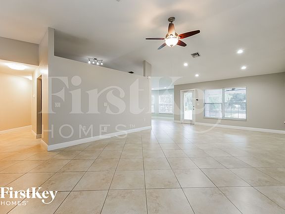 3rd image of 514 Willard Ave