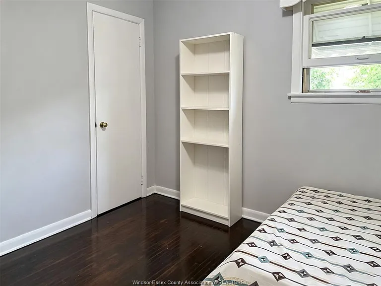 787 Campbell Ave #1 & 2 — Photo 4