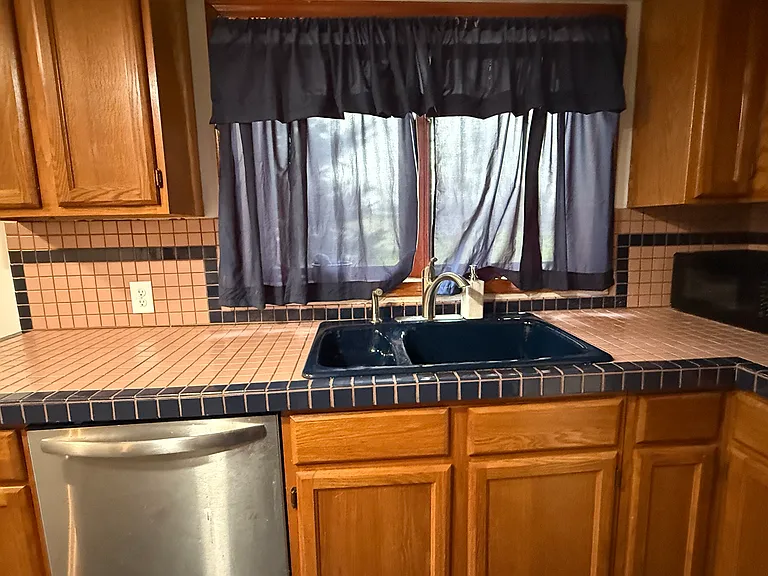 226 McKinley St — Photo 15