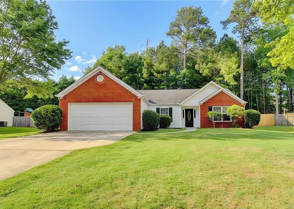 1st image of 437 Crested View Dr