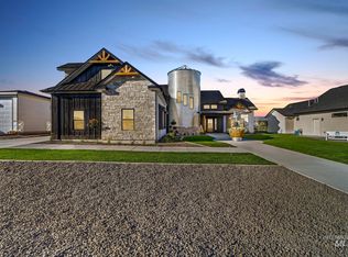 1580 Clear Creek Loop, Twin Falls, ID 83301