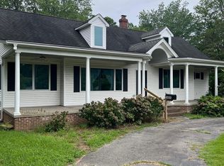 19809 Point Lookout Rd, Lexington Park, MD 20653