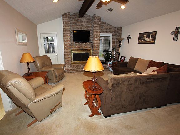 4th image of 1152 Meadowridge Dr