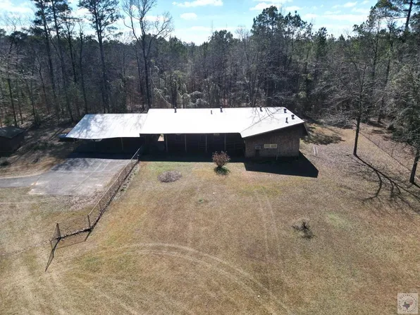 1261 County Road 4225, Atlanta, TX 75551