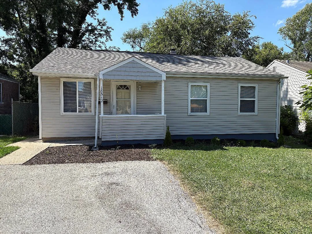 18512 Dixie Hwy photo 1