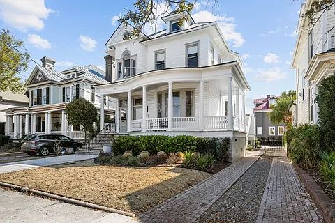 View of the house from Broad Street