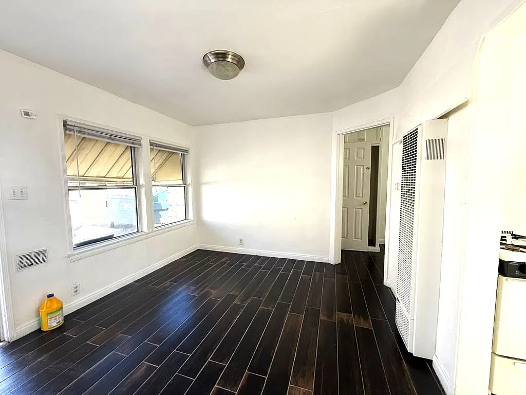 1 bed, 500 sqft, $1,750 — Photo 4