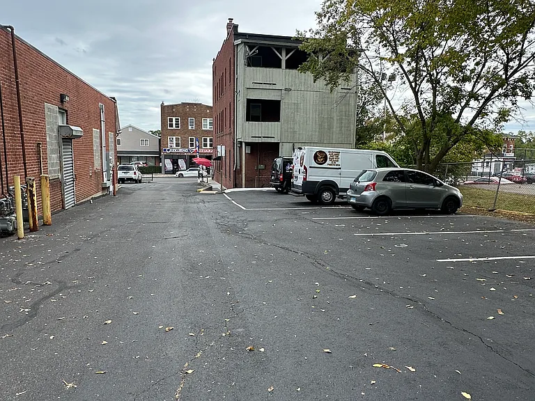 345 Arch St #4 — Photo 11