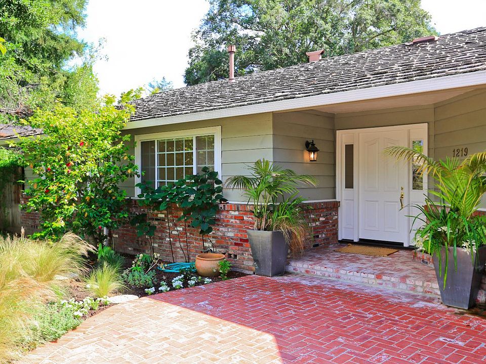 1st image of 1219 Whitaker Way