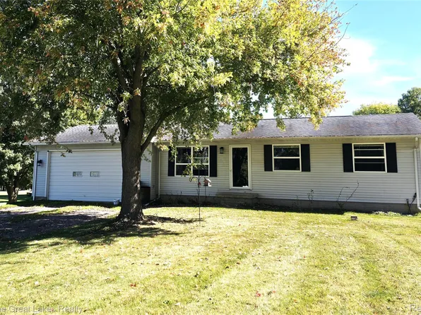 6244 N Vassar Rd, Flint, MI 48506