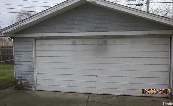 3rd image of 1063 Nash Ave
