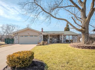 2S164 Beaumont Ln, Lombard, IL