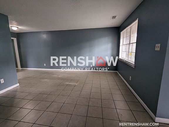 3rd image of 3189 Forest Glen St