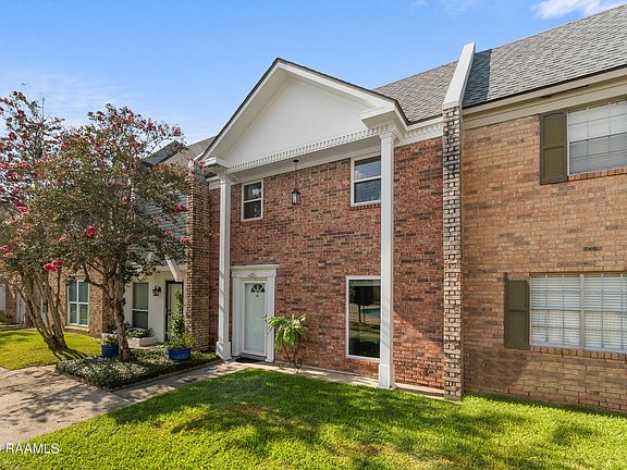 2nd image of 1328 Dulles Dr APT B