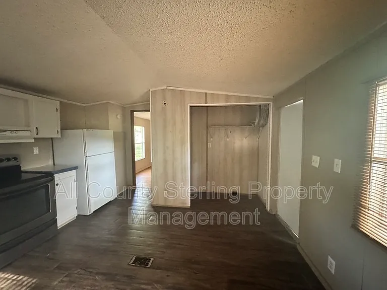 131 SW Socket Gln — Photo 6