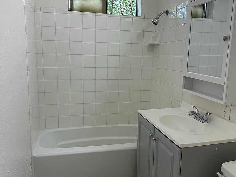 620 N College Ave #620 — Photo 8