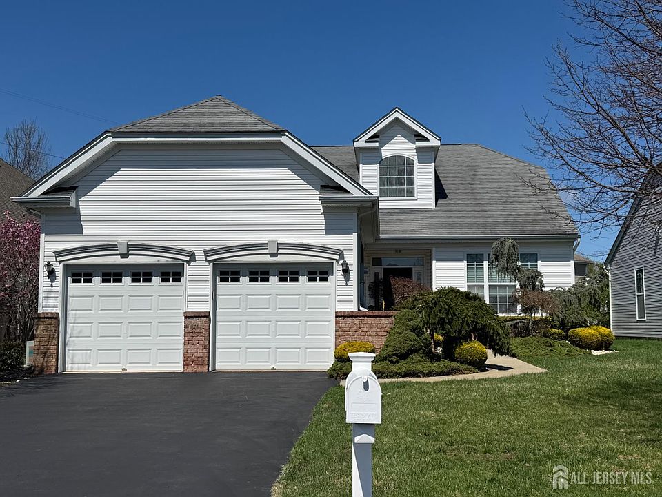 1st image of 255 Springmeadow Way