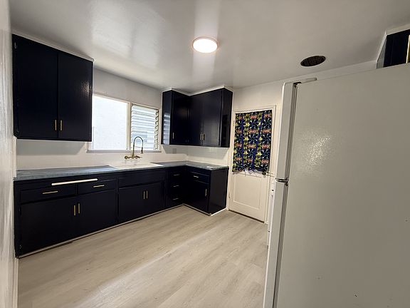 2nd image of 1211 N Flores St APT 1