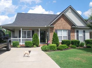 385 Split Oak Ln, Inman, SC 29349