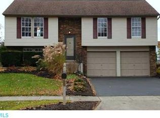 999 Weathersfield Dr, Columbus, OH 43085
