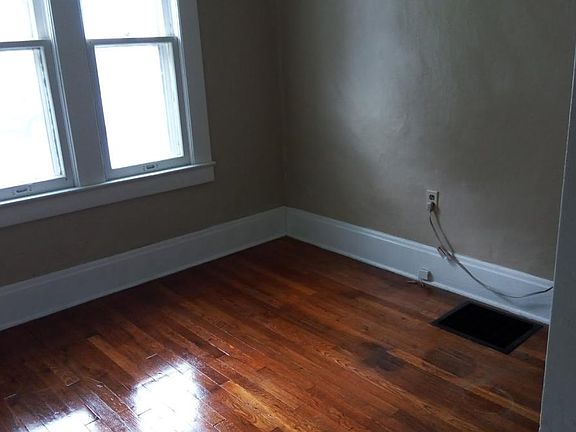 4th image of 4714 Liberty St