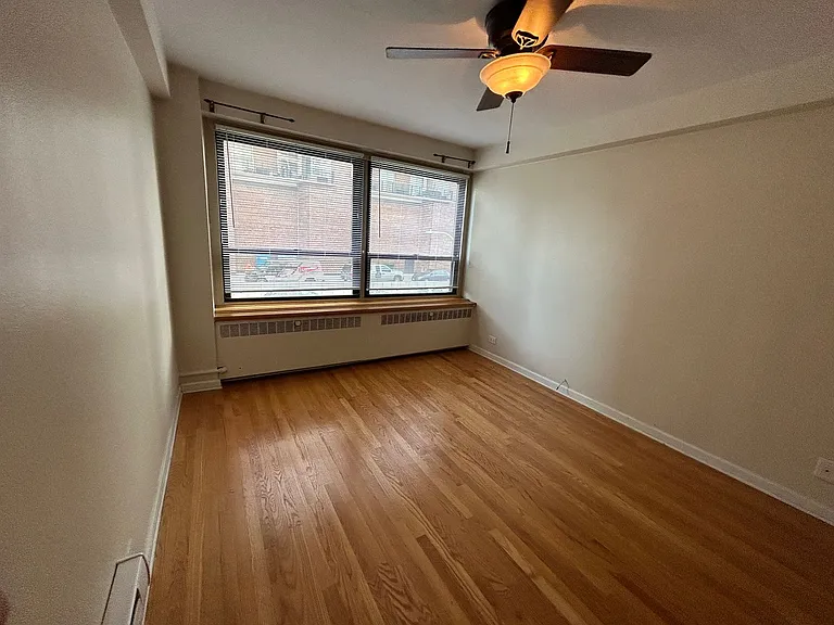 4180 Marine Terrace Apartments — Photo 99