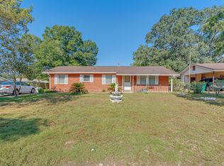 63 Oak Ln, Shalimar, FL 32579