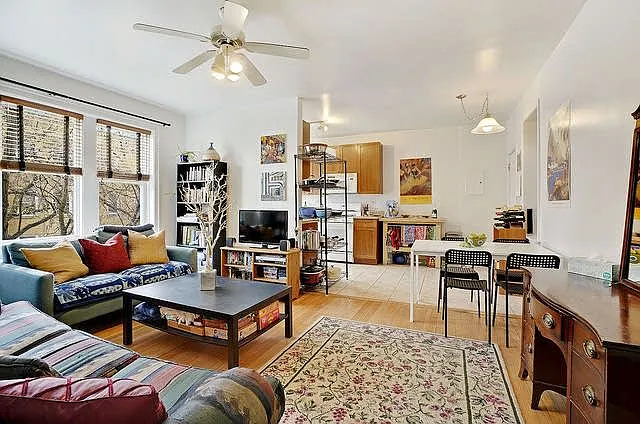 2 bed, 1000 sqft, $2,100 — Photo 2