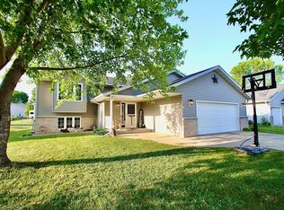 1320 19th St SW, Faribault, MN 55021