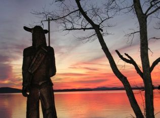 5 Pick Point Rd, Mirror Lake, NH 03853