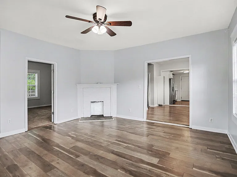 796 Peeples St SW — Photo 6