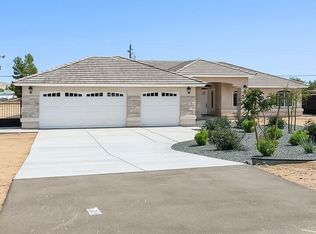 13033 Casco Rd, Hesperia, CA 92345