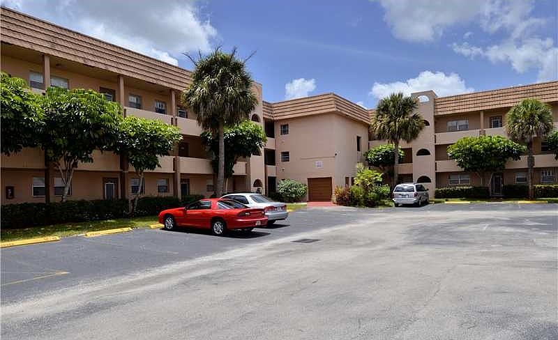 1st image of 2831 E Sunrise Lakes Dr #207