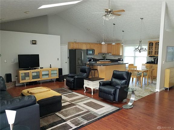 5th image of 8246 Waynesboro Way