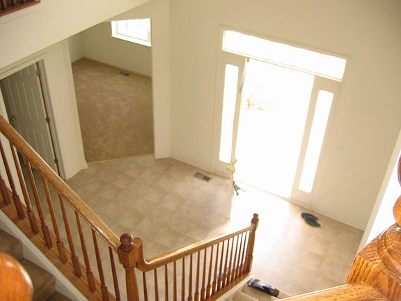 2 floor foyer downside look