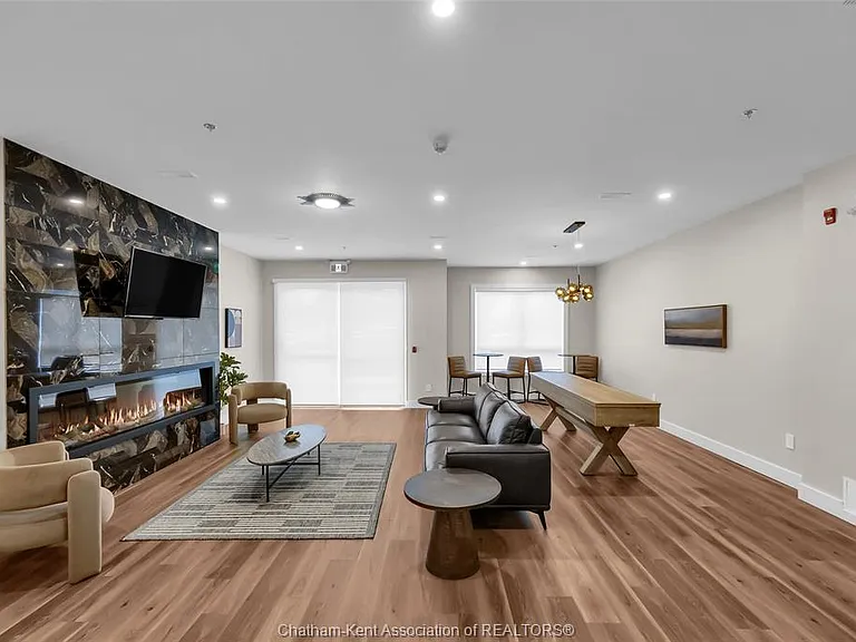12 Mill St W #412 — Photo 33