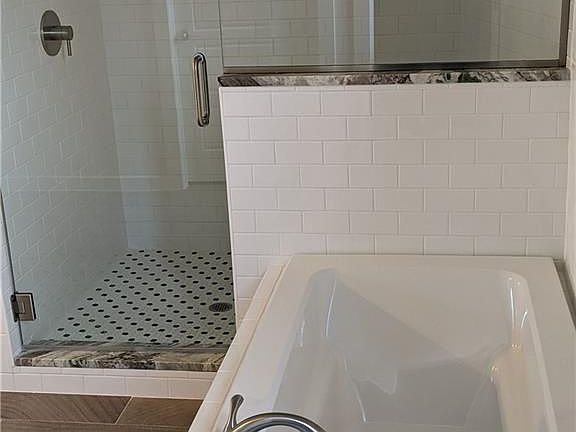 5th image of 115 E Hilo Ct