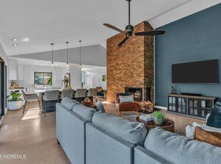 15 Wilson Cir W, Red Bank, NJ 07701