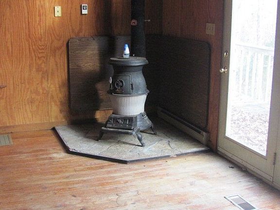 5th image of 550 Creek View Ln