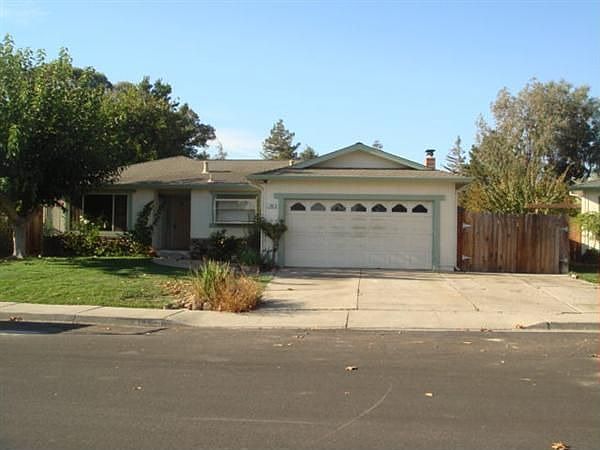 1st image of 108 Brookside Dr