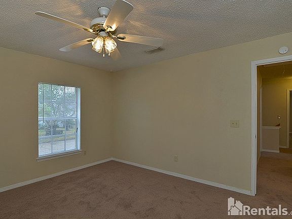 4th image of 16014 Sweetwater Creek Dr
