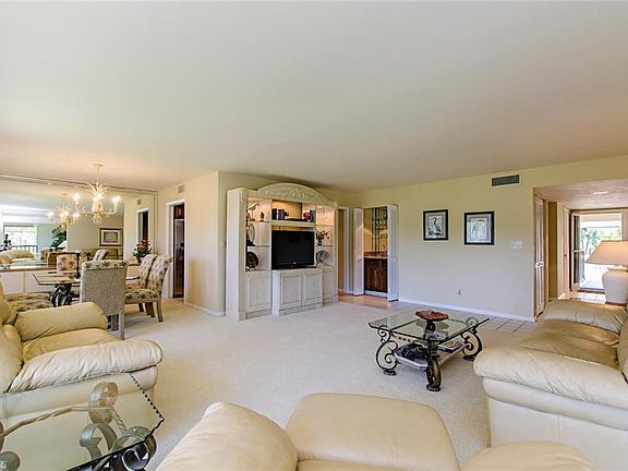 5th image of 1122 Wildwood Ln #1122